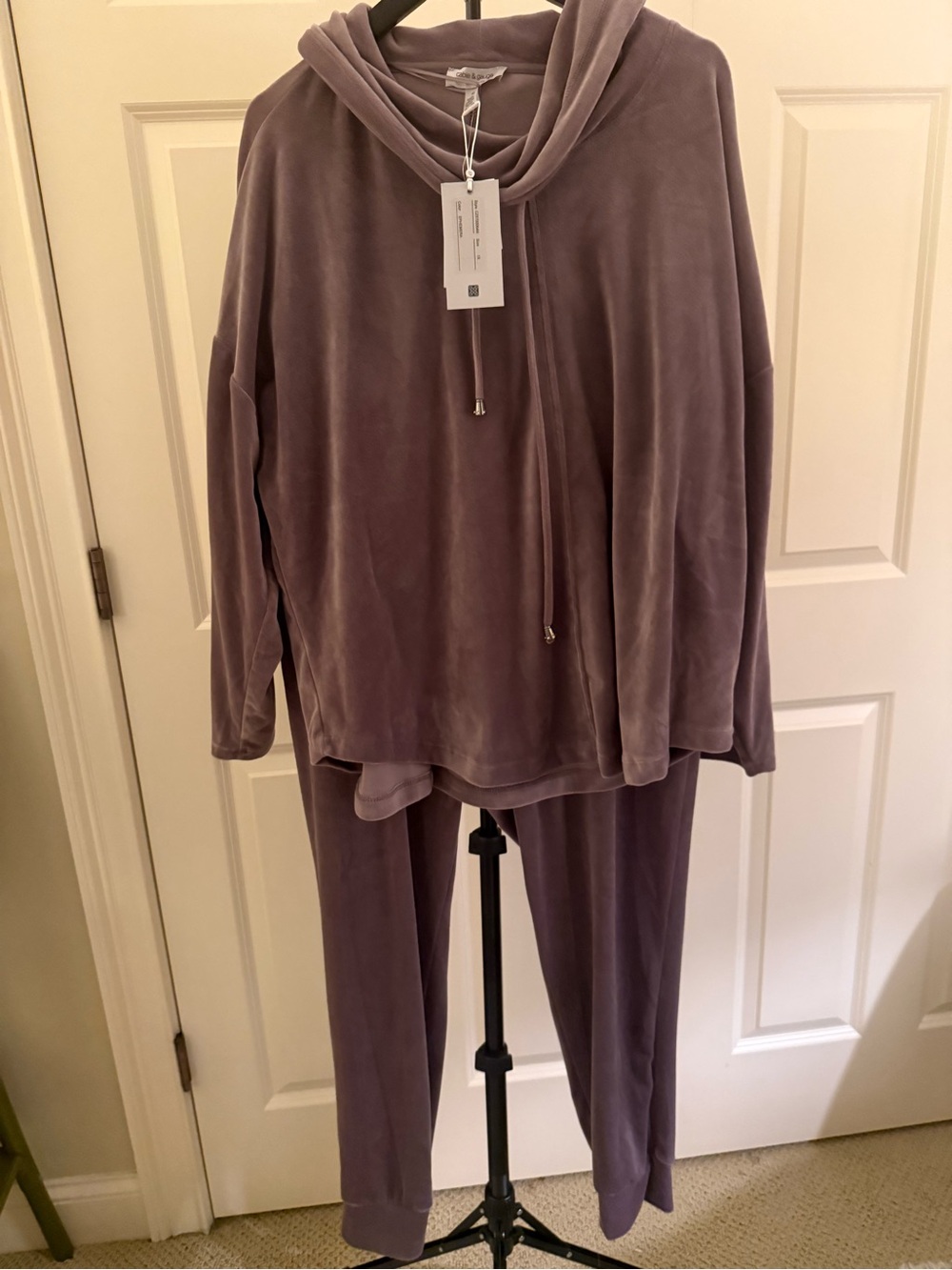 Cable & Gauge Velvet Hoodie Pajama Set - Mauve